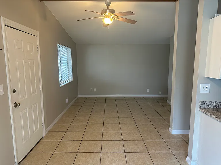 624 Lemon Ave #A — Photo 7