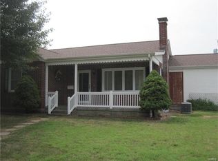 312 E South 3rd St, Red Bud, IL 62278