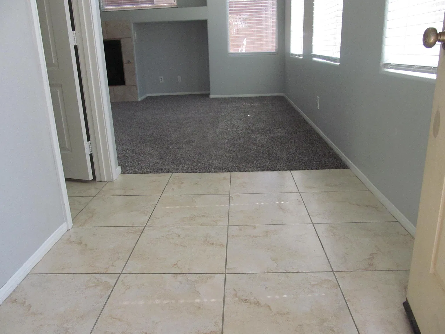 3 bed, 2.5 bath, 1739 sqft, $1,900 — Photo 4