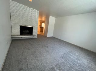 1330 SE Tacoma St, Portland, OR 97202