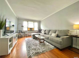 1 Maple Dr APT 3B, Great Neck, NY 11021