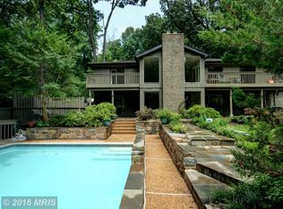 967 Millwood Rd, Great Falls, VA 22066