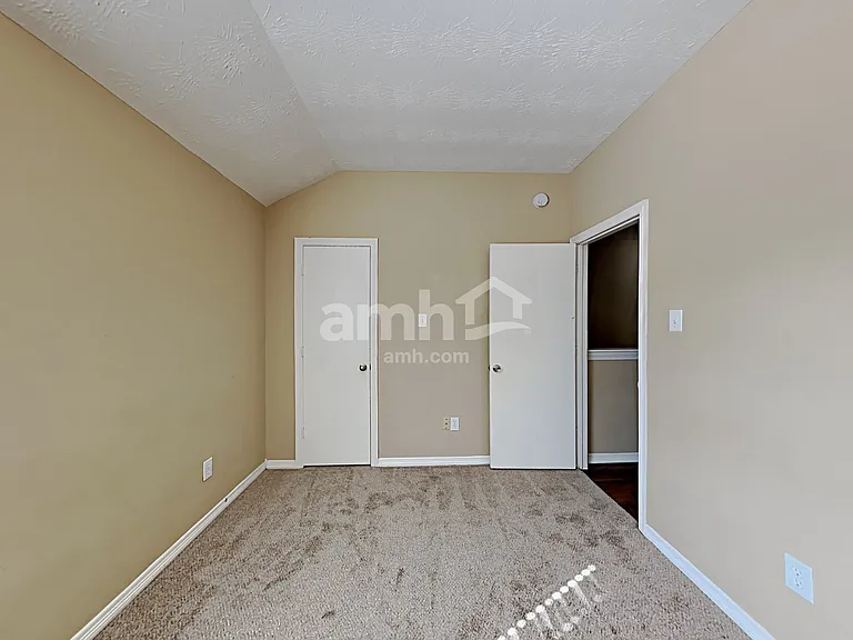 5010 Deerpath Dr — Photo 11
