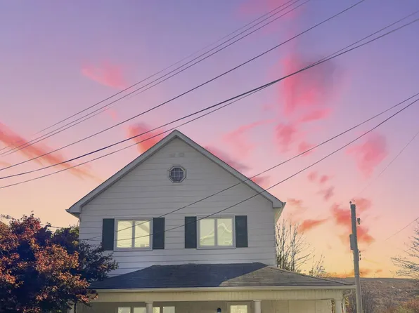 402 Main St, Forest City, PA 18421