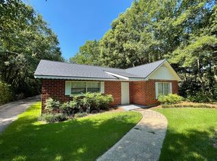 2305 S Hillwood Dr, Mobile, AL 36605