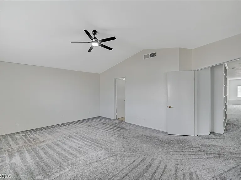 2920 Caressa Ct — Photo 37