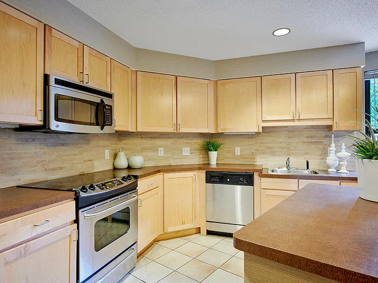 East Party Room (kitchen)