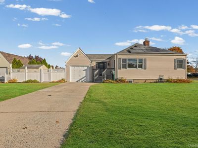 63 Cedar Avenue, Farmingdale, NY, 11735