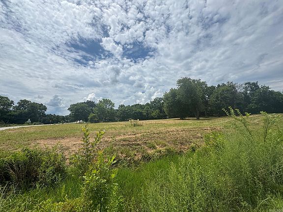 4th image of 1517 E Highway 64