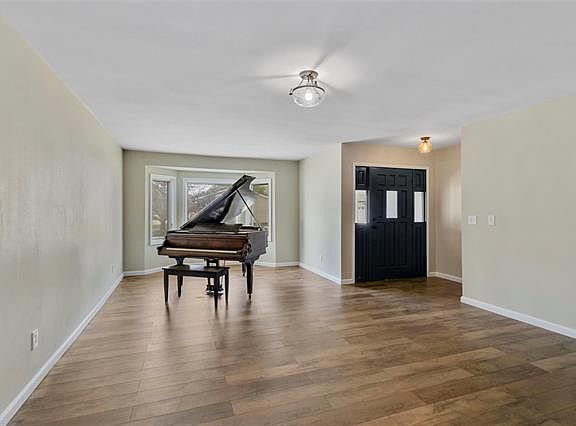 4th image of 2902 Dividend Park Dr