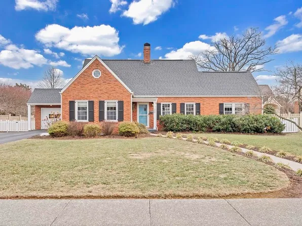 240 Lewis Ave, Salem, VA 24153