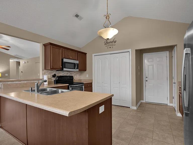 1403 Oxnop Ct — Photo 24