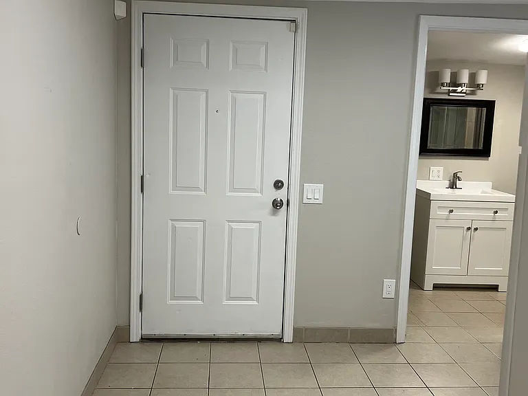 1820 V St #4 — Photo 15