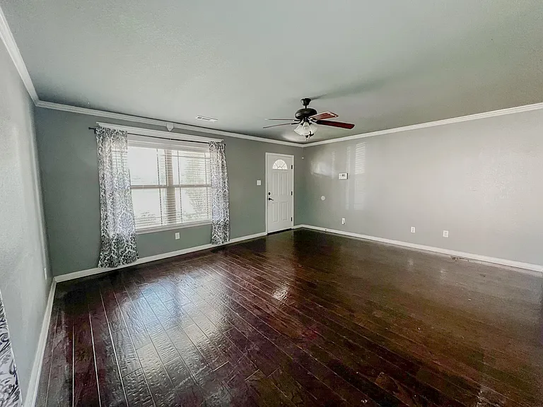 74 Earnhardt Cir — Photo 4