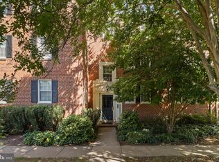 6610 E Wakefield Dr APT B2, Alexandria, VA 22307