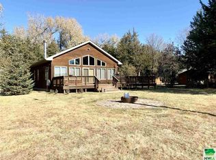 45497 River Dr, Meckling, SD 57069