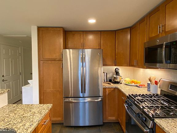 2nd image of 818 21st St S APT 3