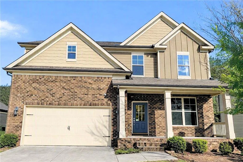 4 bed, 2.5 bath, 2472 sqft, $3,550 — Photo 1