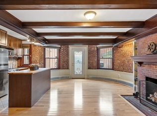 346 Beacon St APT 1, Boston, MA 02116