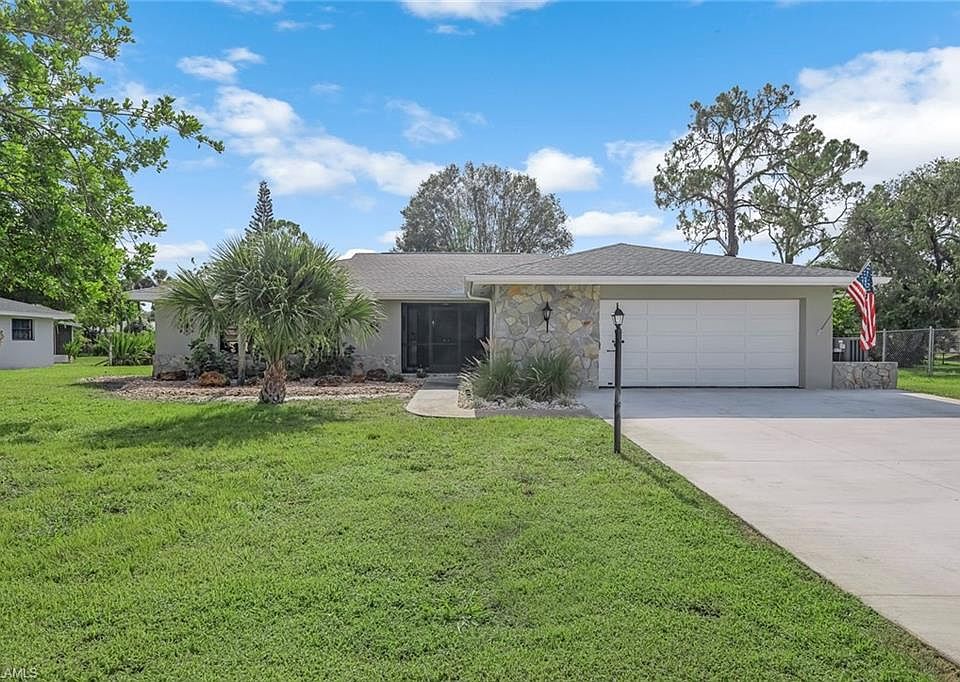 212 Maple Ave N, Lehigh Acres, FL 33936 | Zillow