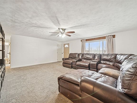 4th image of 190 Urban Rd