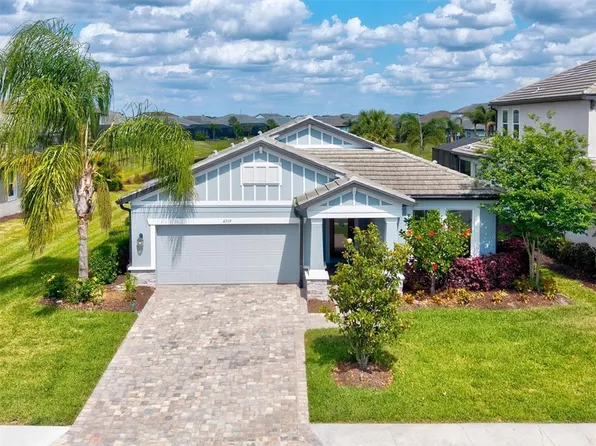 4719 Winsome Way, Lakewood Ranch, FL 34211