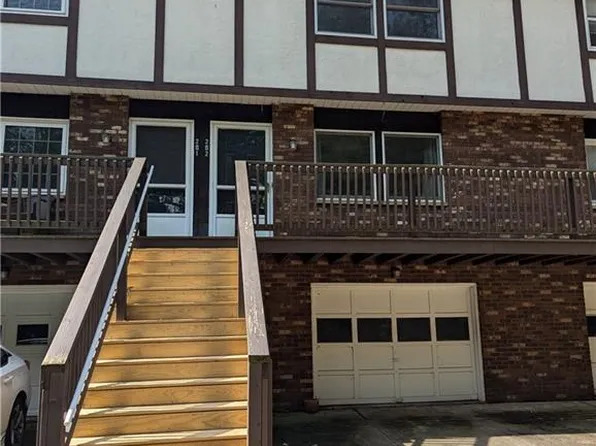 2500 Cleveland Rd APT 202, Wooster, OH 44691