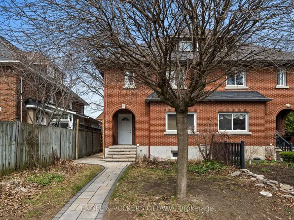 7 Inglewood Pl, Ottawa, ON K1Y 4C2
