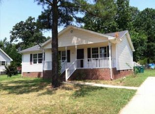 803 E Raleigh St, Siler City, NC 27344