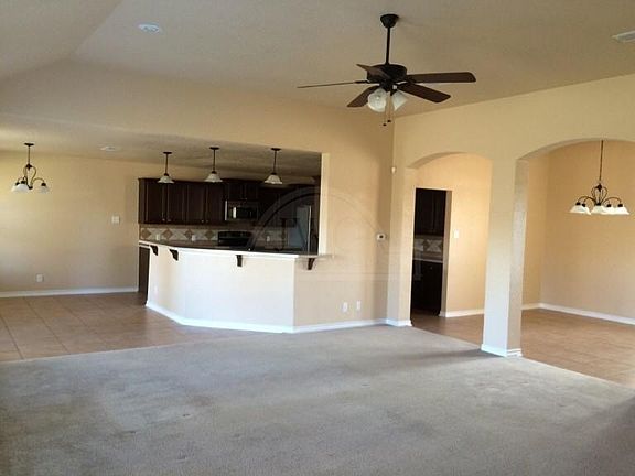 5th image of 605 Aries Ave