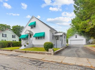 19 Harvard St, Uxbridge, MA 01569