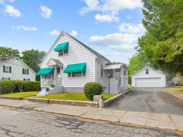 19 Harvard St, Uxbridge, MA 01569