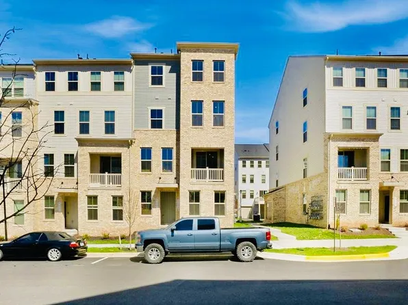 42548 Invergordon Ter, Sterling, VA 20166