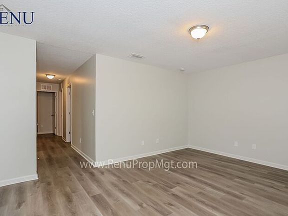 5th image of 5786 Carver Cir