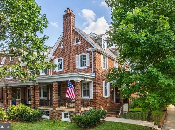 2243 40th St NW, Washington, DC 20007