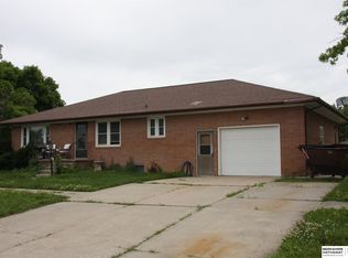 608 4th St, Dodge, NE 68633