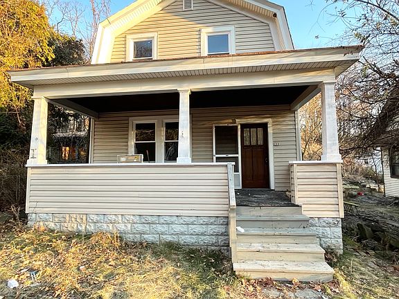 2nd image of 226 Hickory St