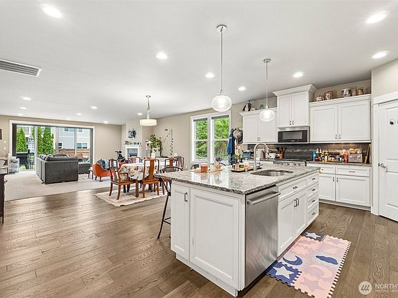 2nd image of 18316 134th Street E