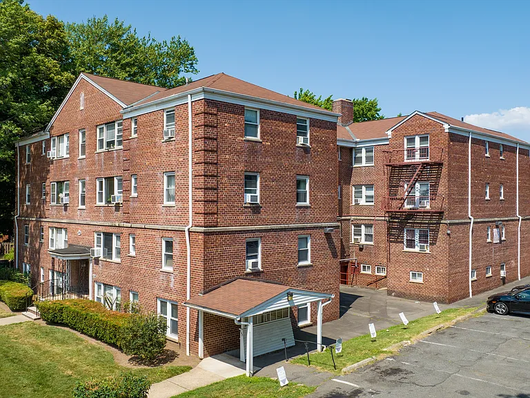 246 Edgar Pl — Photo 12