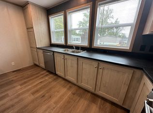 320 Yorkshire #155, Newport, MI 48166