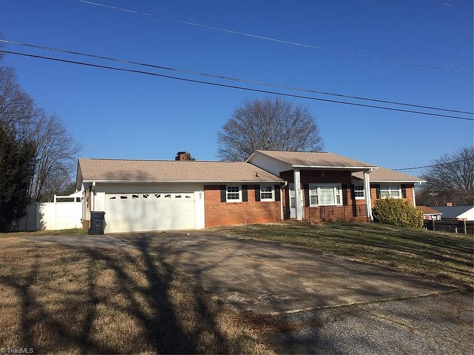 1st image of 102 Hedrick Dr