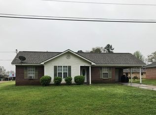 111 Hayward Ave, Winona, MS 38967