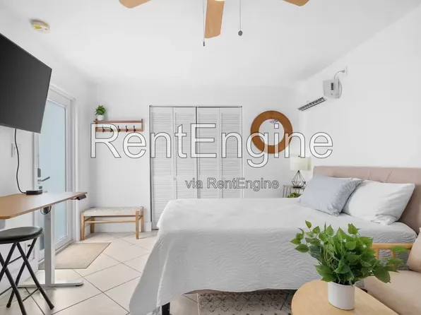 1636 NW 6th Ave, Fort Lauderdale, FL 33311