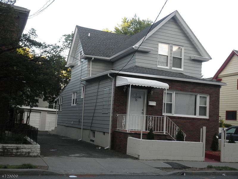 1st image of 76 Stuyvesant Ave