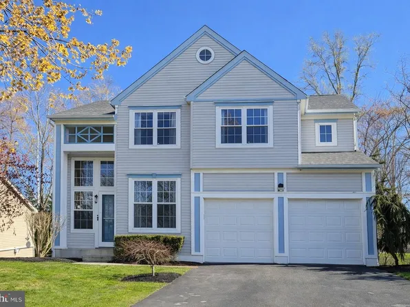 98 Harvard Cir, Princeton, NJ 08540