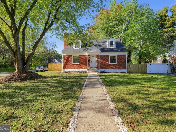 6700 Laurel Dr, Baltimore, MD 21207
