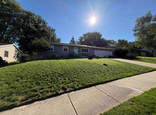 2513 Sara Rd, Madison, WI 53711