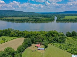 5312 Green Briar Cove Rd, Union Grove, AL 35175