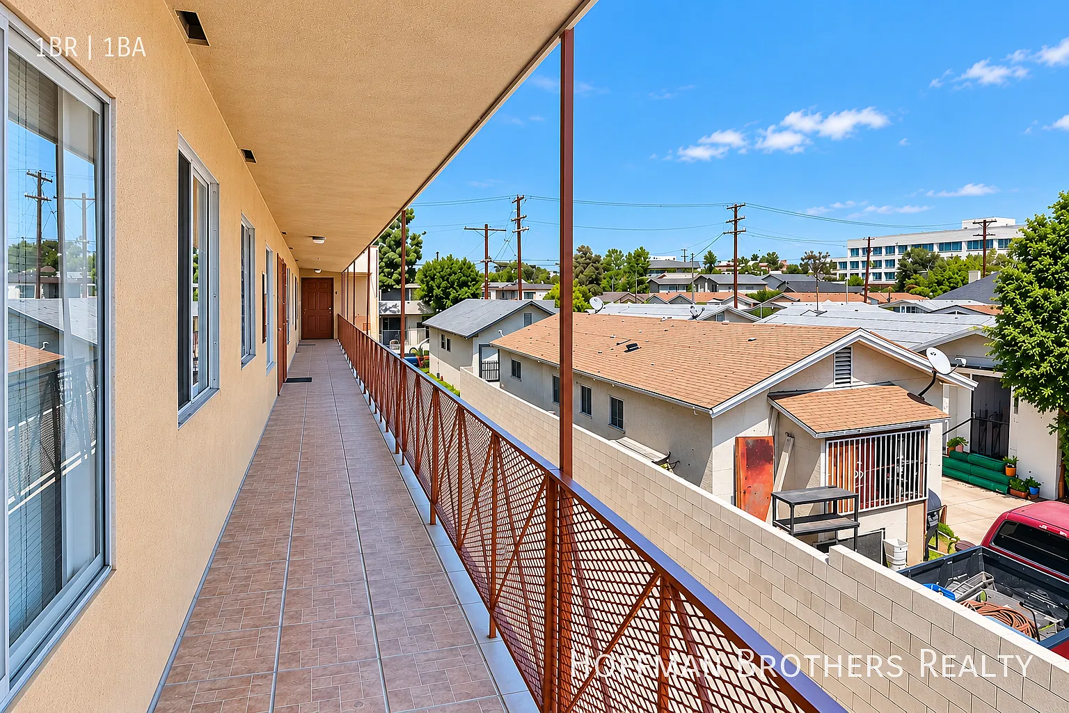 Bright 1-Bedroom With Hardwood Floors, Granite Kitchen & Parking Included!! — Photo 4