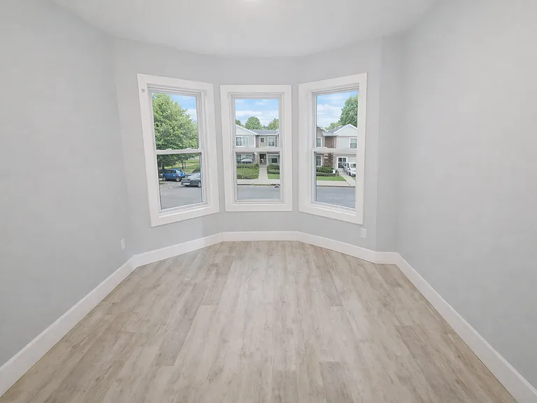 745 S 18th St #1R2 — Photo 1